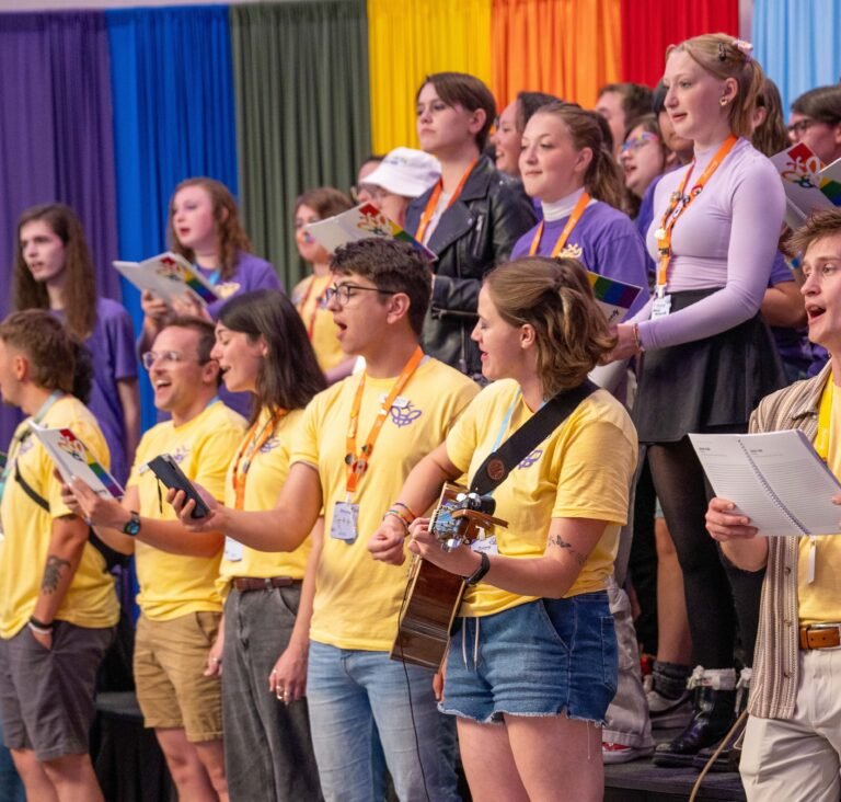 DSC01648 smaller 768x732